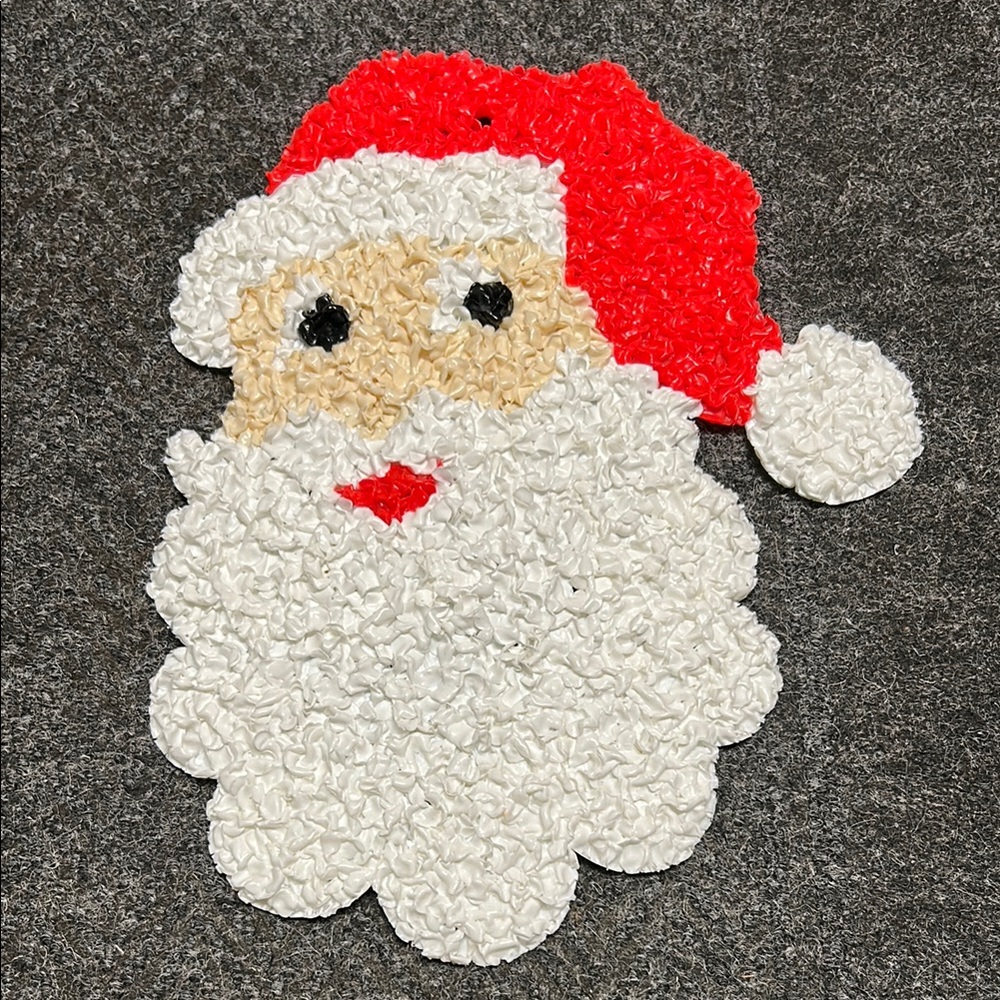 Popcorn Plastic Santa Claus